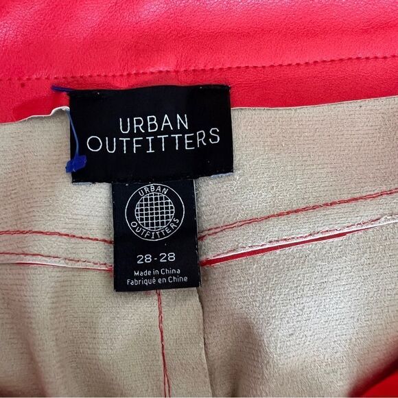 URBAN OUTFITTERS High & Wide Women’s Red Wide Leg Faux Leather Pants Size 28 - Picture 9 of 10